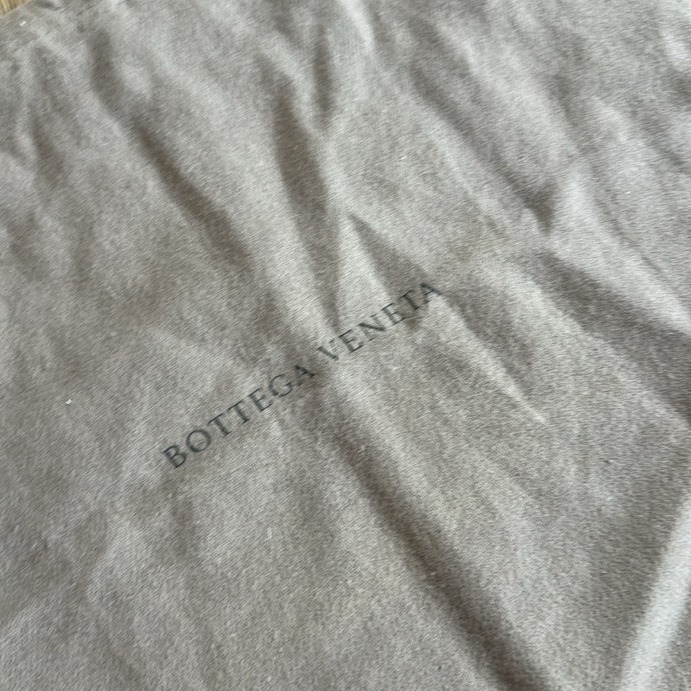 BOTTEGA VENETA Mini Pouch Clutch in yellow - Picture 10 of 12